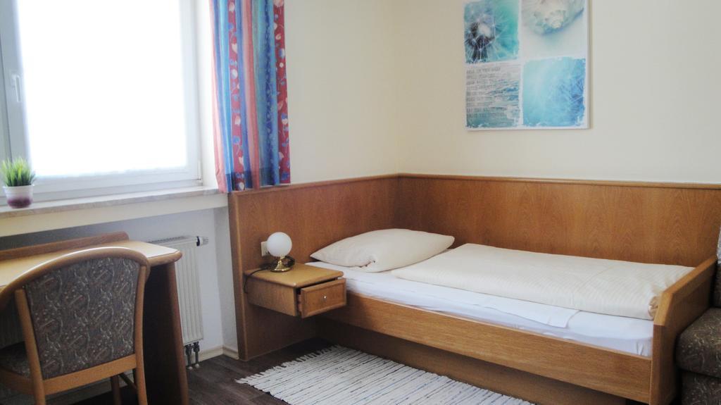 Gasthof Zum Ochsen Waldstetten  Room photo